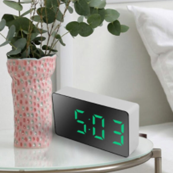 Despertador digital, despertador com espelho de LED, relógio eletrônico multifuncional com visor de temperatura, brilho ajustável para quarto, crianças, idosos (branco).